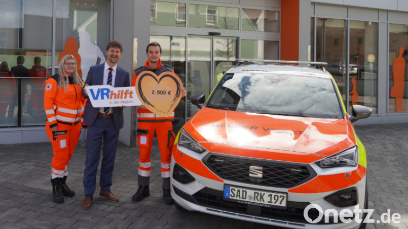 Das neue Einsatzfahrzeug der BRK Bereitschaft Schmidgaden ist einsatzbereit. Bild: David Prifling