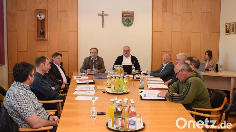 Zum letzten Mal tagten die Verbandsräte des Zweckverbandes zur Wasserversorgung der Brudersdorfer Gruppe in dieser Zusammensetzung. Im Mai findet die konstituierende Sitzung des neuen Gremiums statt. Bild: bnr