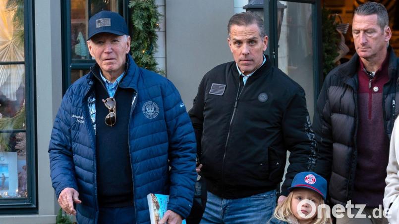 Der Sohn des früheren US-Präsidenten, Hunter Biden (Mitte) kann sich einen Käfigkampf gegen die Söhne von Donald Trump gut vorstellen. (Archivbild) Bild: Jose Luis Magana/AP/dpa