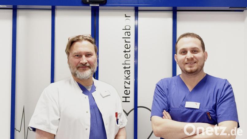 Sie sehen die Kardiologie in St. Anna bestens aufgestellt für die Zukunft: Ärztlicher Direktor Dr. Klaus Nester (links) und der neue Chefarzt der Med II, Fadi Al Refai. Bild: ge