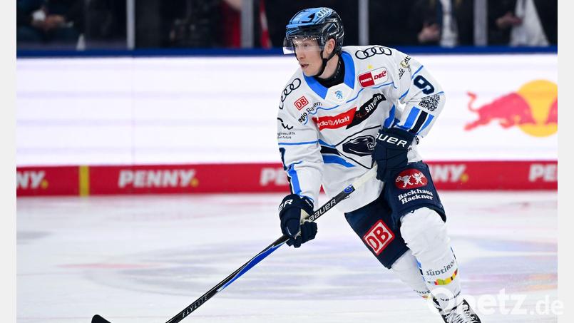 Bleibt dem ERC Ingolstadt erhalten: Stürmer Myles Powell. (Archivbild) Bild: Sven Hoppe/dpa