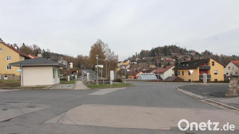 Der Gemeinderat nimmt die Aufwertung des Bereichs um den Kiosk in Angriff. Bild: pi