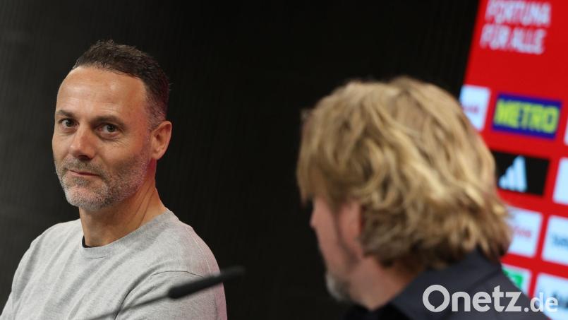 Neuer Trainer Alexander Ende (l) soll für Fortuna Düsseldorf mehr als eine kurzfristige Lösung sein. Bild: Christoph Reichwein/dpa