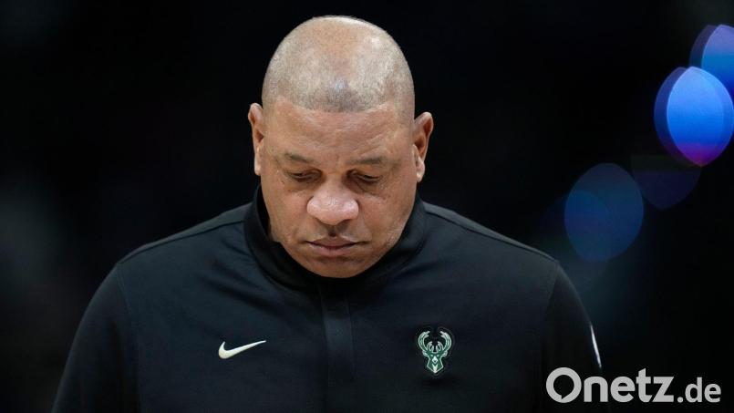 Nicht mehr Coach der Bucks: Doc Rivers. (Archivbild) Bild: Aaron Gash/AP/dpa