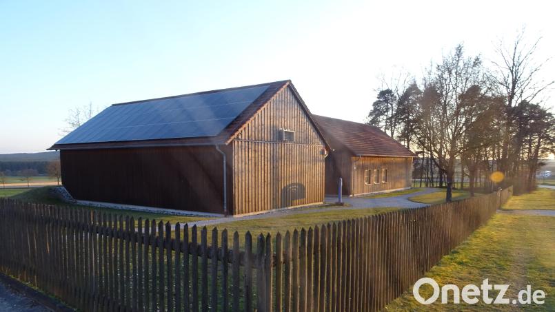 Das Wasserwerk zwischen Knölling und Dürnsricht: Auch in dieser Liegenschaft besteht nach Expertenmeinung ein nicht unerheblicher Sanierungs- und Austauschbedarf. Bild: Houschka