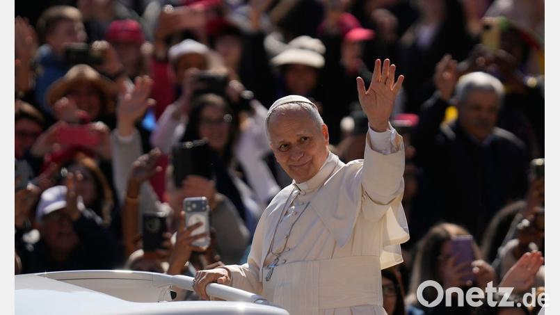 Papst Leo XIV. beginnt heute seine elftägige Afrika-Reise. (Archivbild) Bild: Gregorio Borgia/AP/dpa