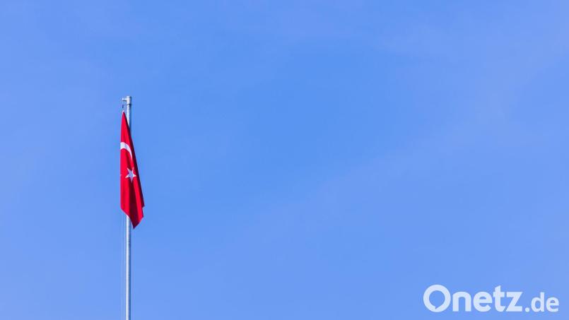 In der türkischen Stadt Sanliurfa an einem Gymnasium waren Schüsse zu hören, wie die Nachrichtenagentur DHA berichtete. Bild: Rolf Vennenbernd/dpa