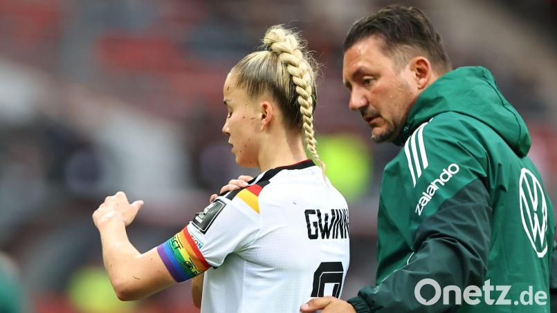 Giulia Gwinn muss verletzt raus. Bild: Daniel Karmann/dpa