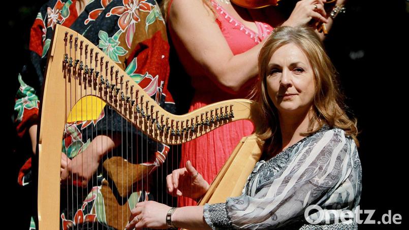 Moya Brennan gilt als Pionierin des keltischen Fusion-Sounds. (Archivbild) Bild: Julien Behal/PA Wire/dpa