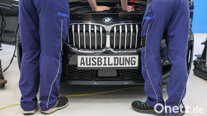 Wer eine Ausbildung abbricht und aus nicht gerade gehobenen Verhältnissen kommt, muss dafür oft teuer bezahlen. (Symbolbild) Bild: Jan Woitas/dpa