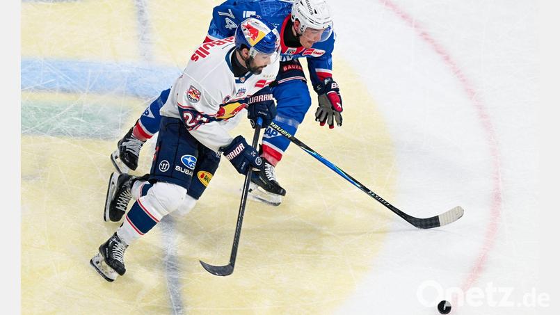 Im vierten Halbfinal gelang München gegen Mannheim der erste Sieg (Archivbild). Bild: Uwe Anspach/dpa