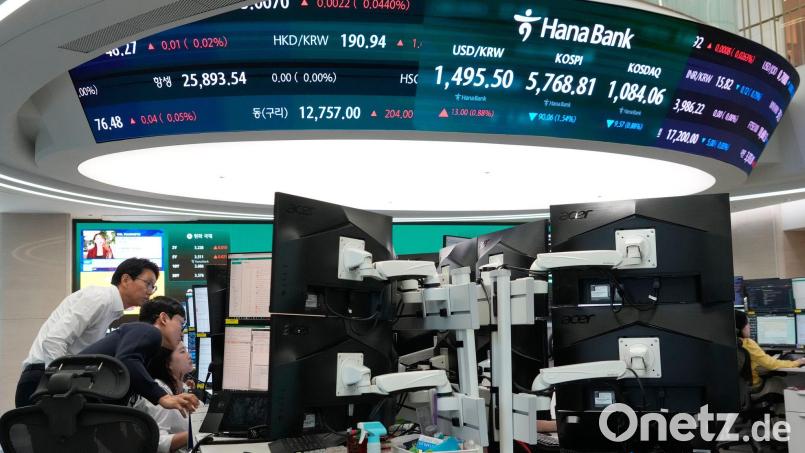 Der südkoreanische Leitindex Kospi steigt den zweiten Tag in Folge. Bild: Ahn Young-joon/AP/dpa