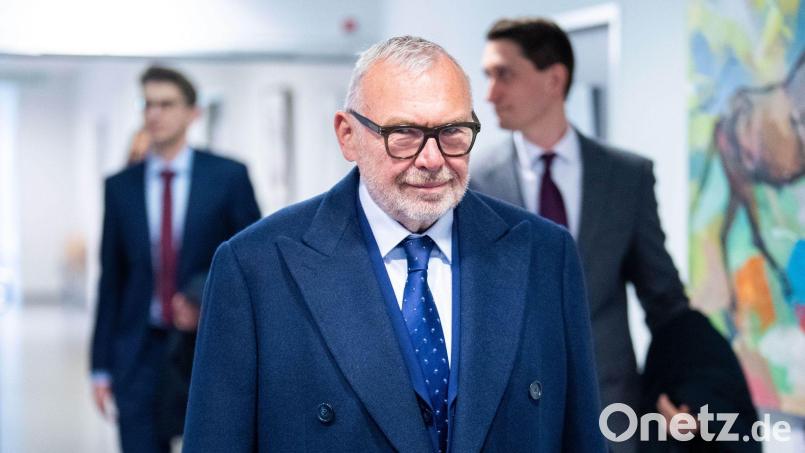 Der Ex-Kanzler war ein gut bezahlter Multifunktionär der Signa-Gruppe. Bild: Georg Hochmuth/APA/dpa