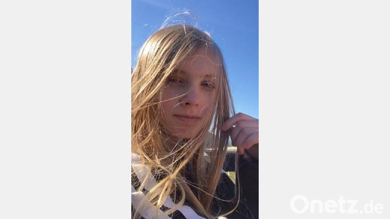 Die 12-jährige Afina-Adel R. aus Regensburg wird vermisst Bild: Redaktion