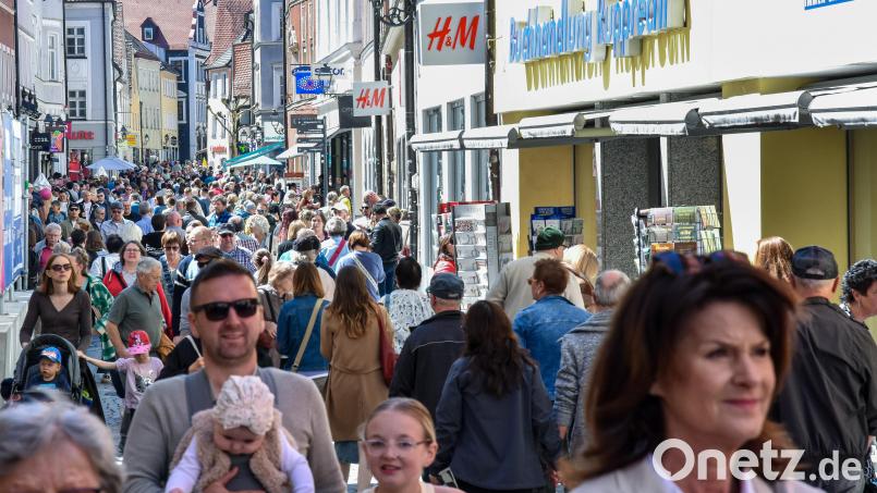 Zu den zwei verkaufsoffenen Sonntagen in Amberg soll ein dritter hinzukommen. Archivbild: Stephan Huber