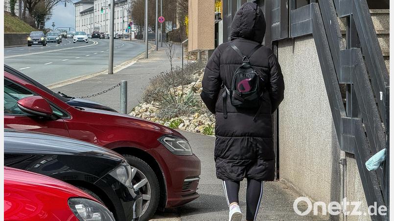 Um diese Engstelle vor dem ehemaligen Josefshaus in Amberg drehte sich am Mittwoch die Diskussion im Amberger Bauausschuss. Bild: Stephan Huber