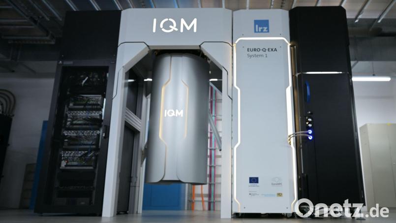 Der europäische Quantencomputer Euro-Q-Exa des finnischen Unternehmens IQM in Garching bei München. In dem Rechner steckt auch deutsche Technologie. (Archiv) Bild: Malin Wunderlich/dpa