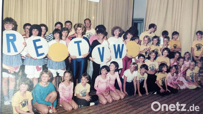 Mitglieder des Turnvereins Waldsassen bei der Sportgala zum 100-jährigen Bestehen 1986. Bild: Archiv Turnverein Waldsassen