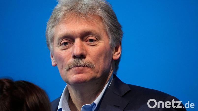 Kremlsprecher Dmitri Peskow kündigt nach Kritik einer Bloggerin an den Zuständen in Russland Arbeit an Problemen an. (Archivbild) Bild: Alexander Zemlianichenko/AP/dpa