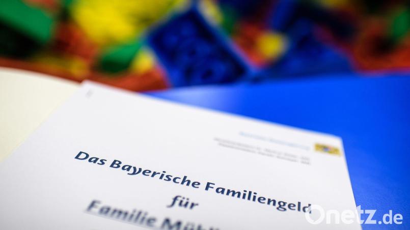 Das bayerische Familiengeld ist mittlerweile wieder gestrichen worden. (Archivbild) Bild: Matthias Balk/dpa