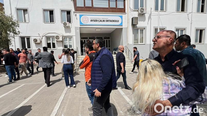 Laut Polizei war der Angreifer ein Einzeltäter. Bild: IHA/IHA via AP/dpa