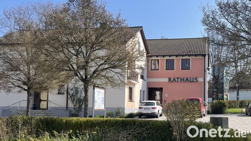 Das Rathaus in Freihung. Im dortigen Sitzungssaal haben die Fraktionen kontrovers und ohne wirkliches Ergebnis über die finanziellen Situation der Kommune debattiert. Bild: Gerhard Krones