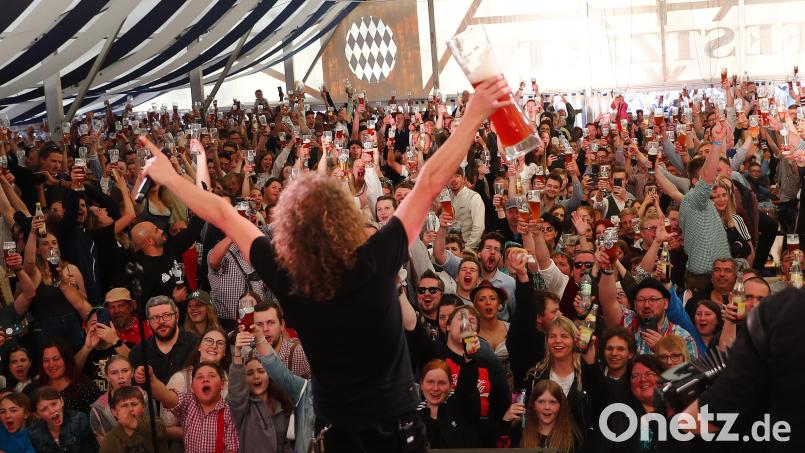 Vom 7. bis 10. Mai findet das Maisl´s Weißbierfest in Bayreuth statt. Am Sonntag stehen die "Troglauer" auf der Bühne. Bild: Peter Kolb