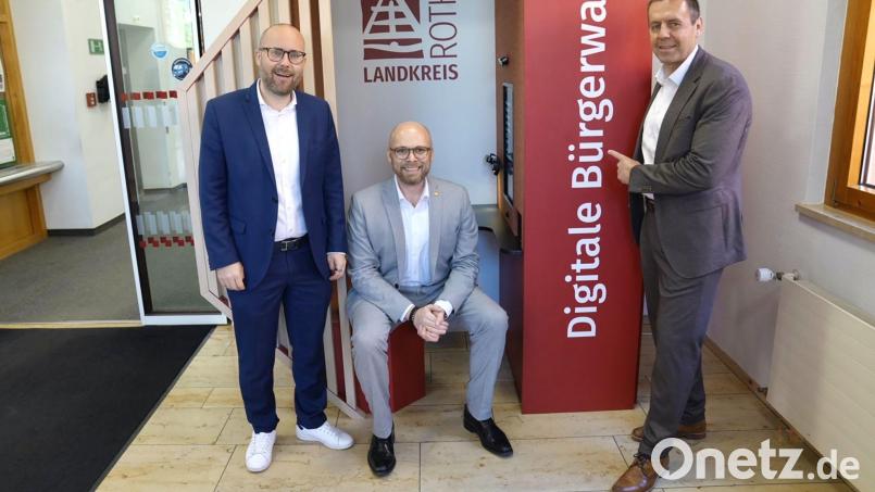 Die „Bürgerwabe“ soll die Digitalisierung im Landkreis Roth vorantreiben. Bild: Petra Schoplocher/Landratsamt Roth/dpa