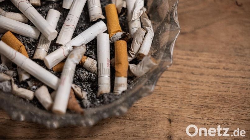 Ein Streit in einer Asylbewerberunterkunft in Schwandorf eskalierte. Ein 17-Jähriger verletzte seinen Vater. Symbolbild: Hannes P Albert/dpa