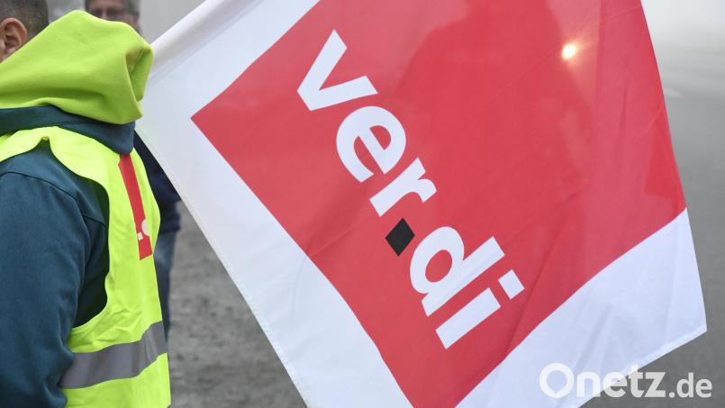 Die Gewerkschaft Verdi geht mit einer Forderung von sieben Prozent in die Tarifverhandlungen für die Beschäftigten im Handel. Symbolbild: Petra Hartl