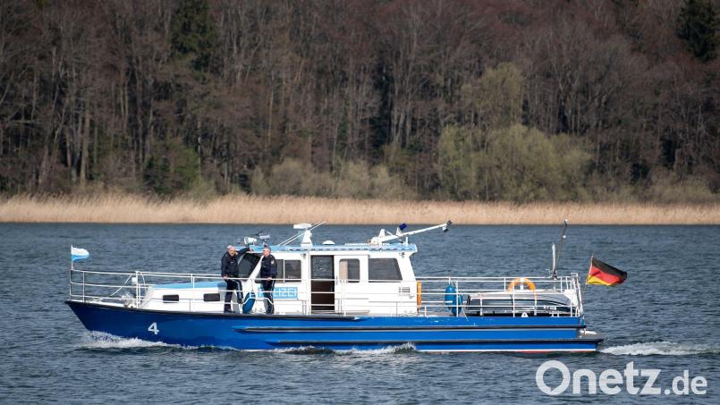 Die Wasserschutzpolizei stoppte das Schiff für eine Kontrolle. (Symbolbild) Bild: Sven Hoppe/dpa