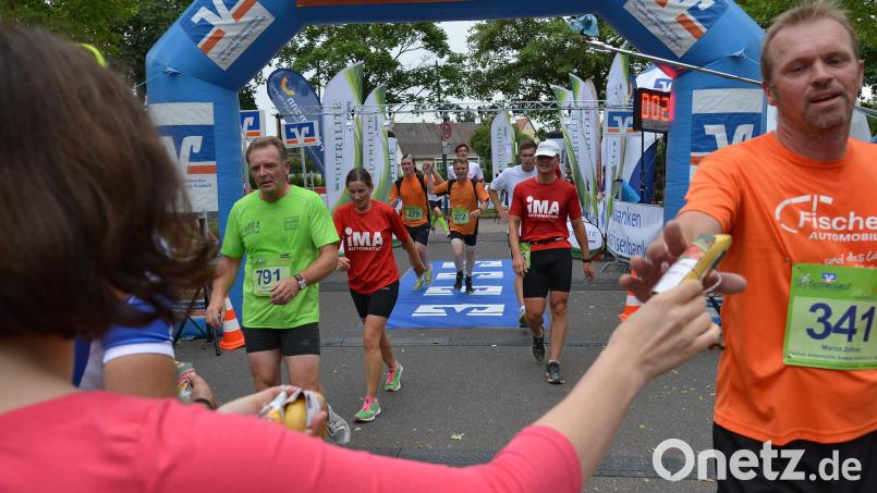 Der Firmenlauf wird auch heuer wieder stattfinden. Archivbild: Petra Hartl