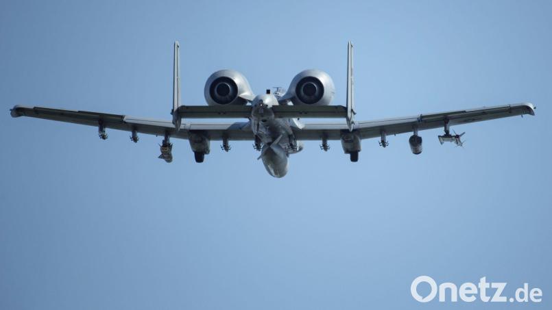 Das US-Militär will das betagte aber bewährte Flugzeug vom Typ A-10 weiterhin nutzen. (Archivbild) Bild: Gregor Fischer/dpa