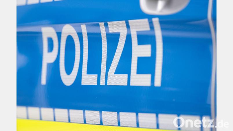 Ein entlaufenes Rind hat bei Flachslanden einen größeren Sucheinsatz ausgelöst. (Symbolbild) Bild: Boris Roessler/dpa