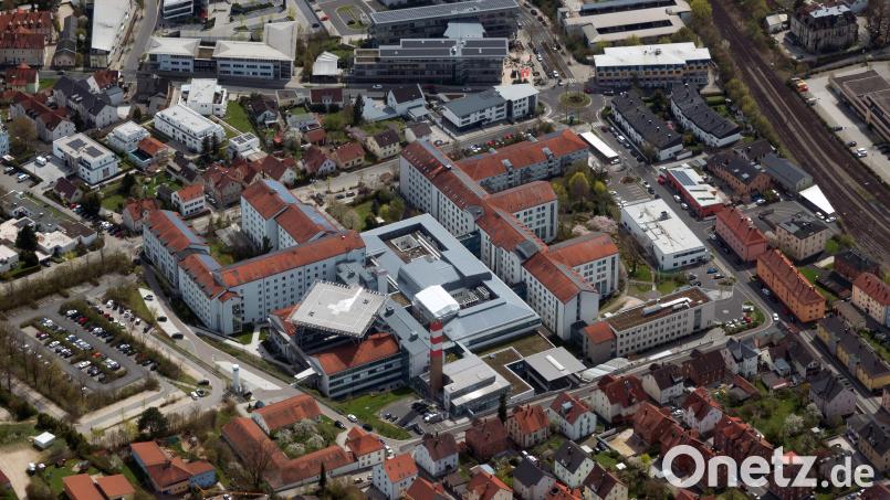 Das Klinikum St. Marien aus der Vogelperspektive: Der defizitäre Betrieb bleibt ein wesentlicher Kostenfaktor im städtischen Haushalt der Stadt Amberg und prägt die Finanzplanung der kommenden Jahre. Bild: Bernd Georgi