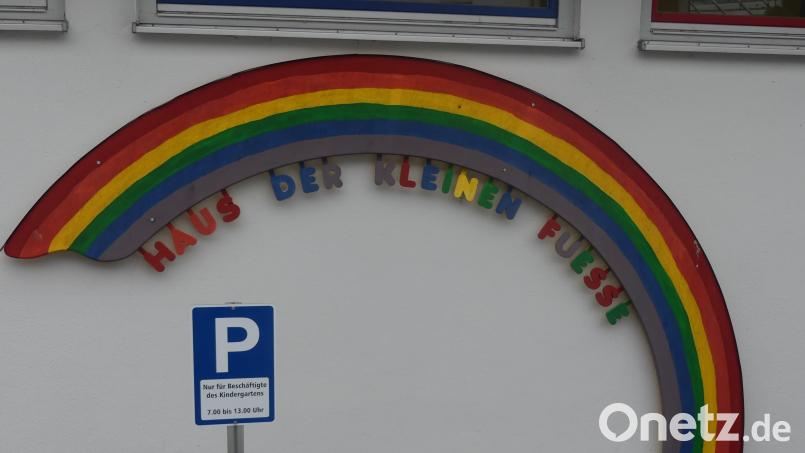 Zur Sanierung und Erweiterung des "Hauses der kleinen Füße" vergab der Stadtrat Neustadt am Kulm erste Aufträge. Bild: rn