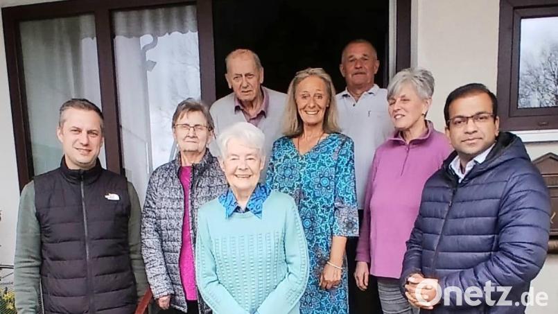 Viele Gratulanten kamen, um zusammen mit Klothilde Filberth (vorne Mitte) ihren 85.Geburtstag zu feiern. Bild: soj