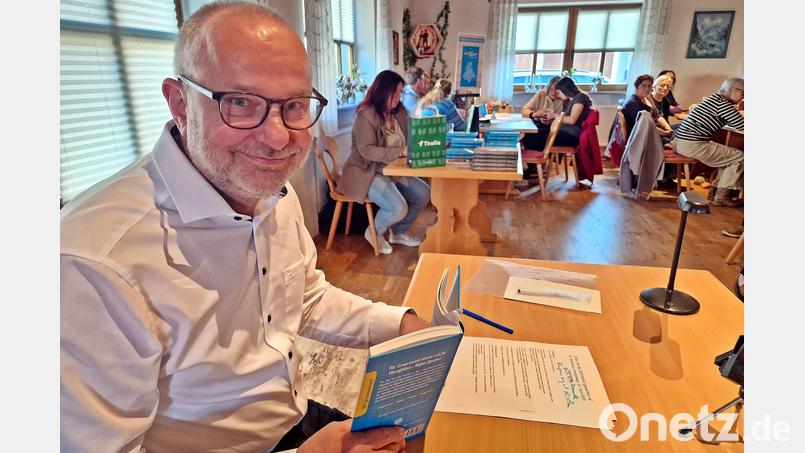 Martin Stangl widmet sich im Rahmen der 38. Weidener Literaturtage dem Dialekt. Bild: R. Kreuzer