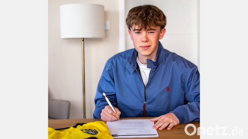 Marc Meyer kickt schnürt nächste Saison seine Schuhe für den FC Amberg. Bild: FC Amberg | Matthias Reuß