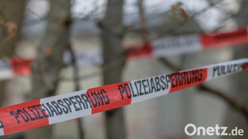 Eine erneute Spurensuche im Fall eines Brandes bei einem Dessous-Hersteller läuft. Bild: Axel Heimken/dpa