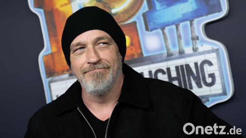 Torsten Sträter war bereits auch bei der 5. LOL-Staffel dabei. (Archivbild) Bild: Sven Hoppe/dpa