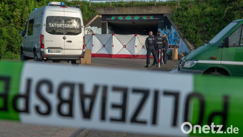 Der mutmaßliche Täter sitzt unter Mordverdacht in Untersuchungshaft. (Archivbild) Bild: BeckerBredel/dpa