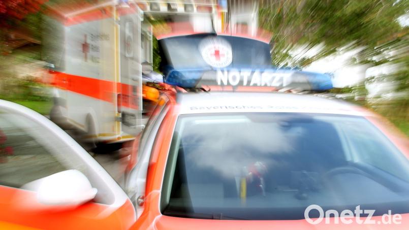 Der schwere Unfall in Nabburg mit einem lebensgefährlich verletzten Mädchen hat neben den Rettungskräften auch viele Unbeteiligte erschüttert. Symbolbild: Stephan Jansen/dpa