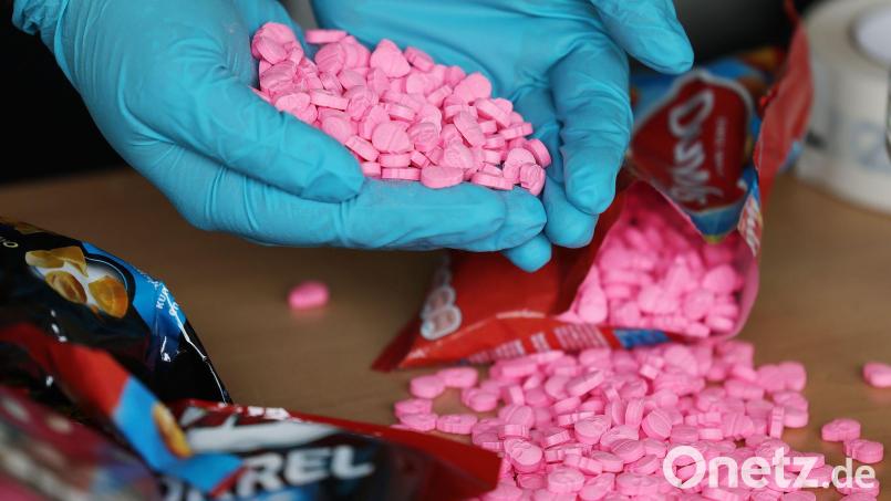 In Oberfranken sollen Drogen gezielt an Kinder und Jugendliche verkauft worden sein. Bild: Oliver Berg/dpa