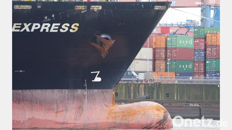 Vier Containerschiffe von Hapag-Lloyd sitzen den Angaben nach noch im Golf fest. (Archivbild) Bild: Marcus Brandt/dpa