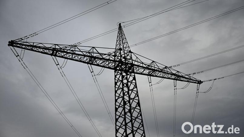 Die Einsatzkräfte sahen sich einem fiktiven Blackout in Nürnberg ausgesetzt. (Symbolbild) Bild: Michael Brandt/dpa