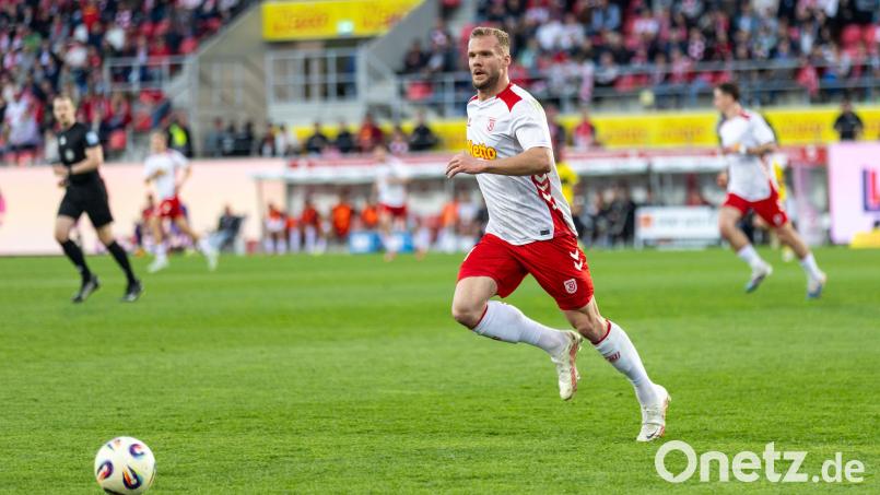 Eric Hottmann traf beim 5:2-Sieg in Rostock vier Mal für den SSV Jahn. Bild: Sascha Janne