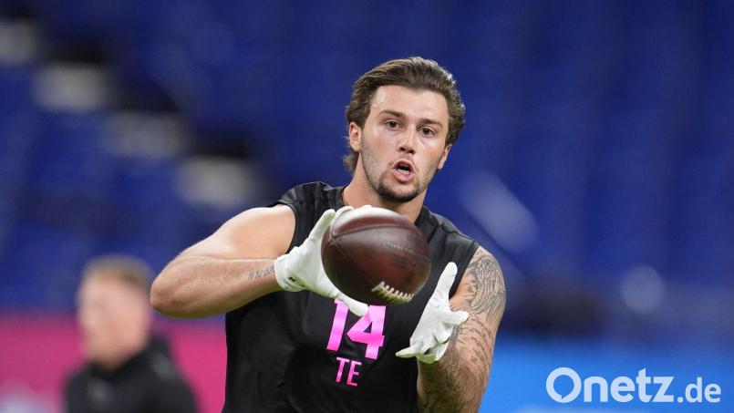 Tight End Marlin Klein wurde von den Houston Texans im NFL-Draft bereits in der zweiten Runde ausgewählt. (Archivbild) Bild: Michael Conroy/AP/dpa