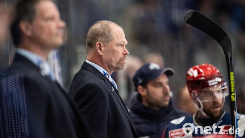 Bekommt einen neuen Schlussmann: Wild-Wings-Coach Steve Walker. (Archivbild) Bild: Silas Stein/dpa
