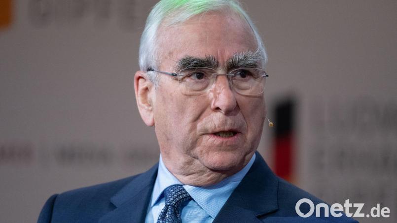 Theo Waigel war in früheren Jahren bereits als Gast auf dem Podium des Ludwig-Erhard-Gipfels zu sehen. In diesem Jahr erhält er bei der Veranstaltung am Tegernsee den „Freiheitspreis der Medien“. (Archivbild) Bild: Sven Hoppe/dpa